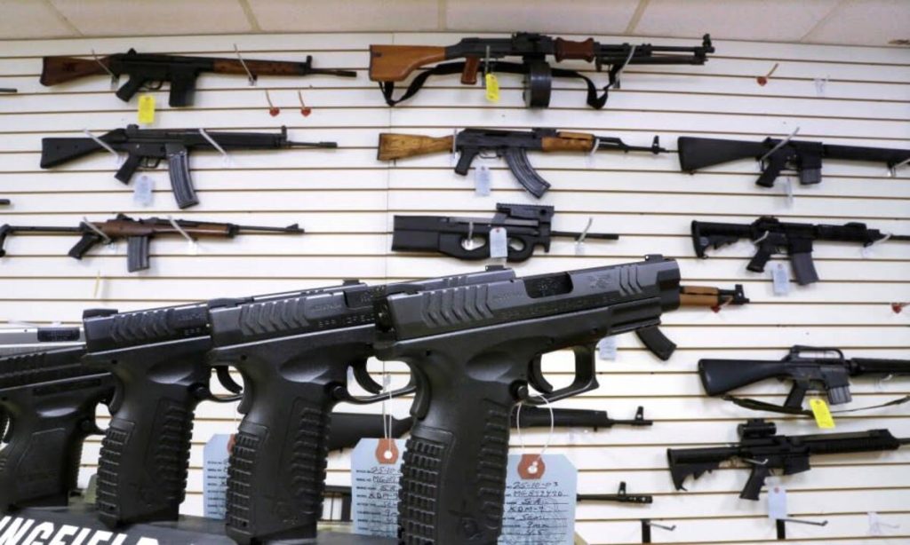 Illinois Bill Allows Judges to Order Home Searches for Firearms After Abuse Claims