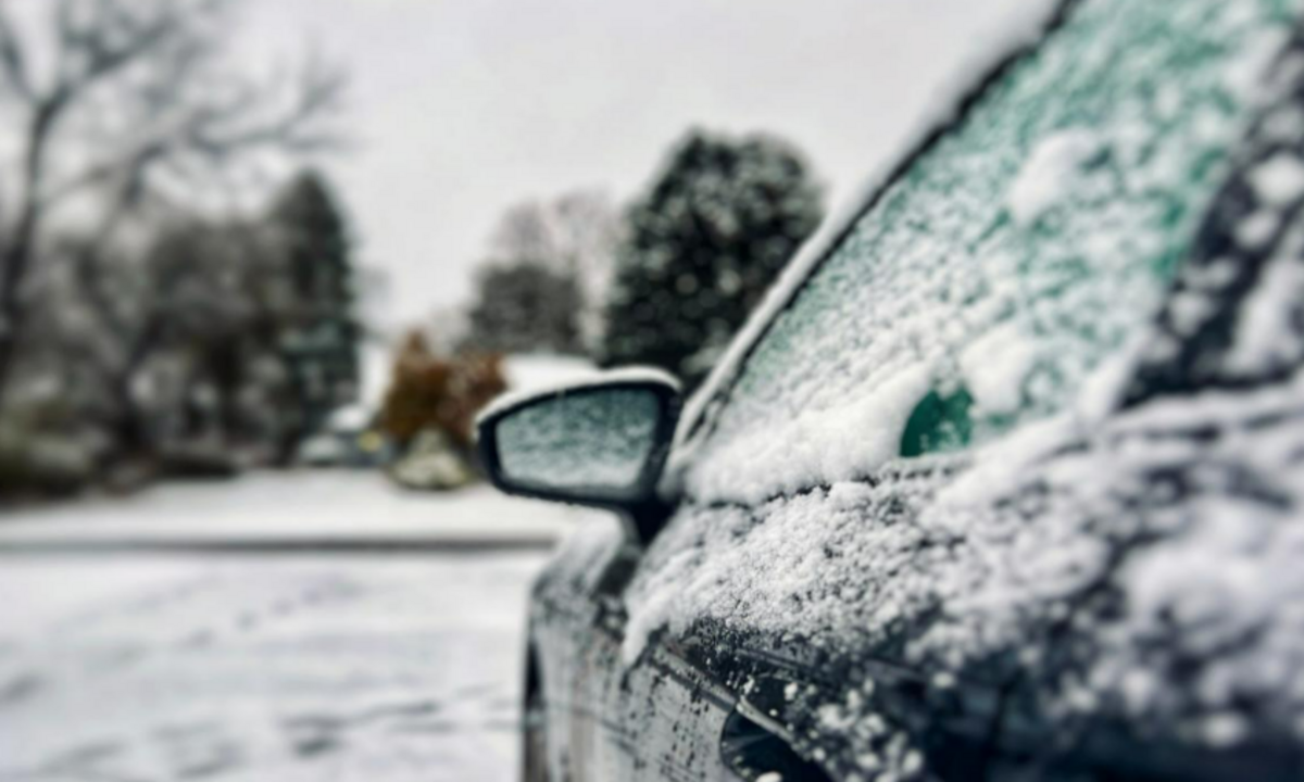 15 Things You Should Never Leave in Your Car During a Freezing Winter