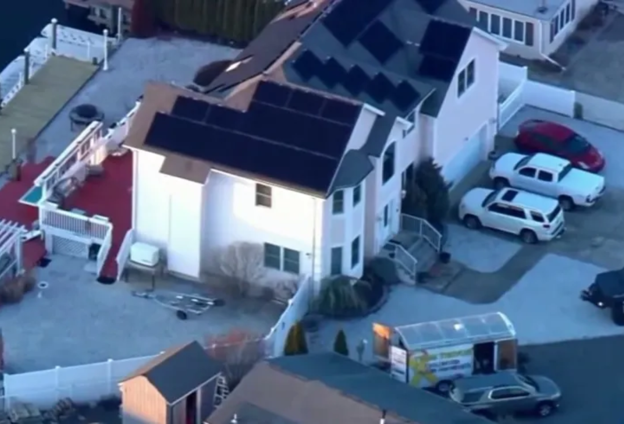 New Jersey Man Shoots Neighbors, Ends Own Life After Intense Standoff